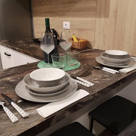 Ared-Atrium Mall Chrysflatty3 Premium Apartment 60Mp Арад Экстерьер фото