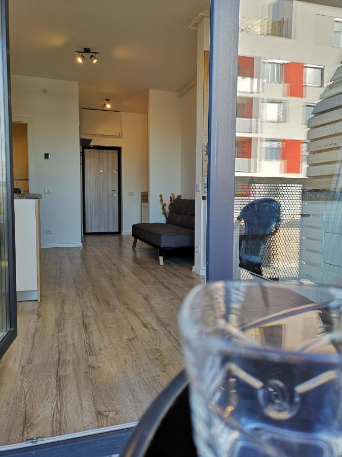 Ared-Atrium Mall Chrysflatty3 Premium Apartment 60Mp Арад Экстерьер фото
