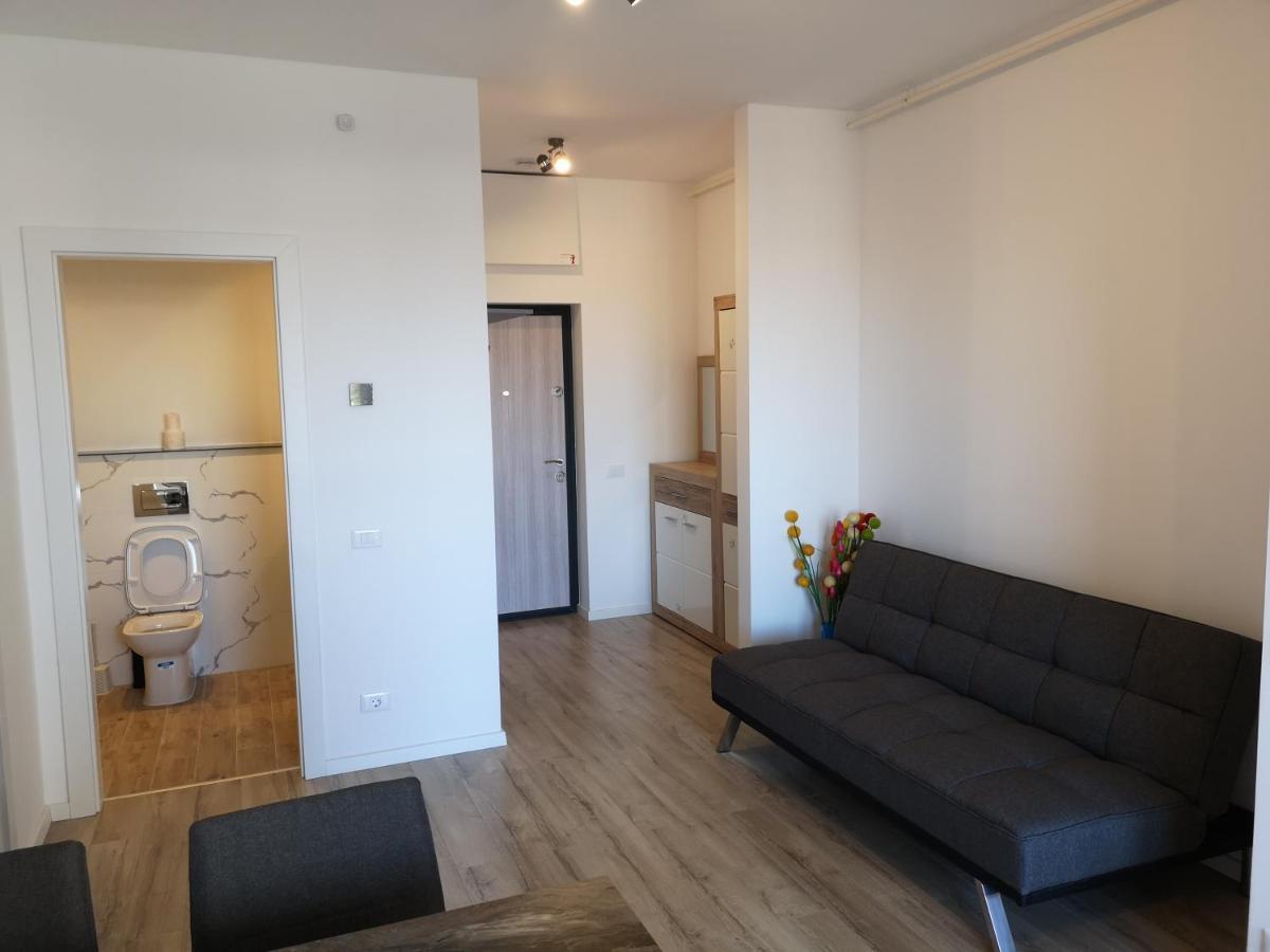 Ared-Atrium Mall Chrysflatty3 Premium Apartment 60Mp Арад Экстерьер фото