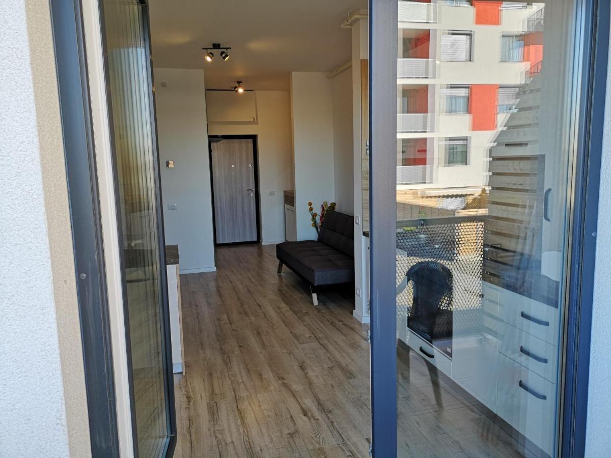 Ared-Atrium Mall Chrysflatty3 Premium Apartment 60Mp Арад Экстерьер фото