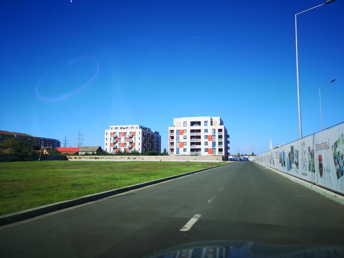 Ared-Atrium Mall Chrysflatty3 Premium Apartment 60Mp Арад Экстерьер фото